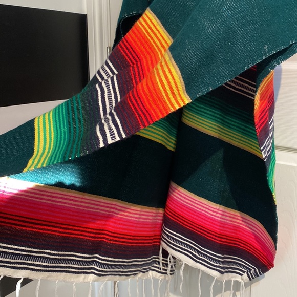 Poncho (2 items) - Picture 6 of 11